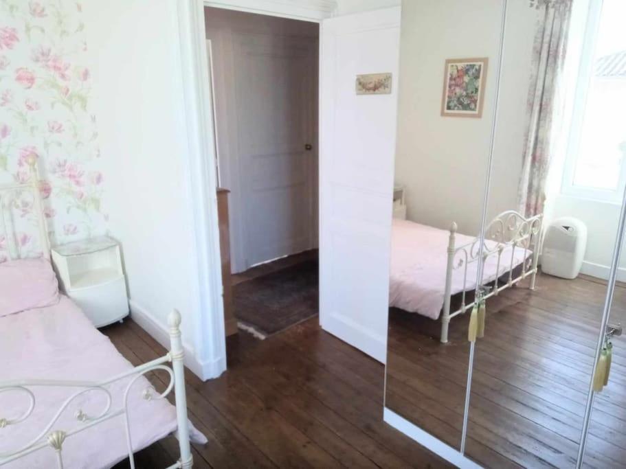 Montemboeuf Centre Town House Free Wifi Βίλα Εξωτερικό φωτογραφία